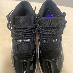 Used 10.5 Jordan space jams with no box